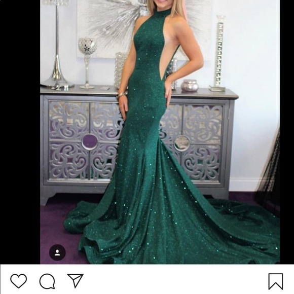 Prom dress - Picture 1 of 3